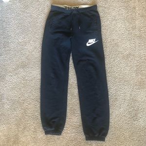 Nike Rally Joggers Sweatpants Black Size S